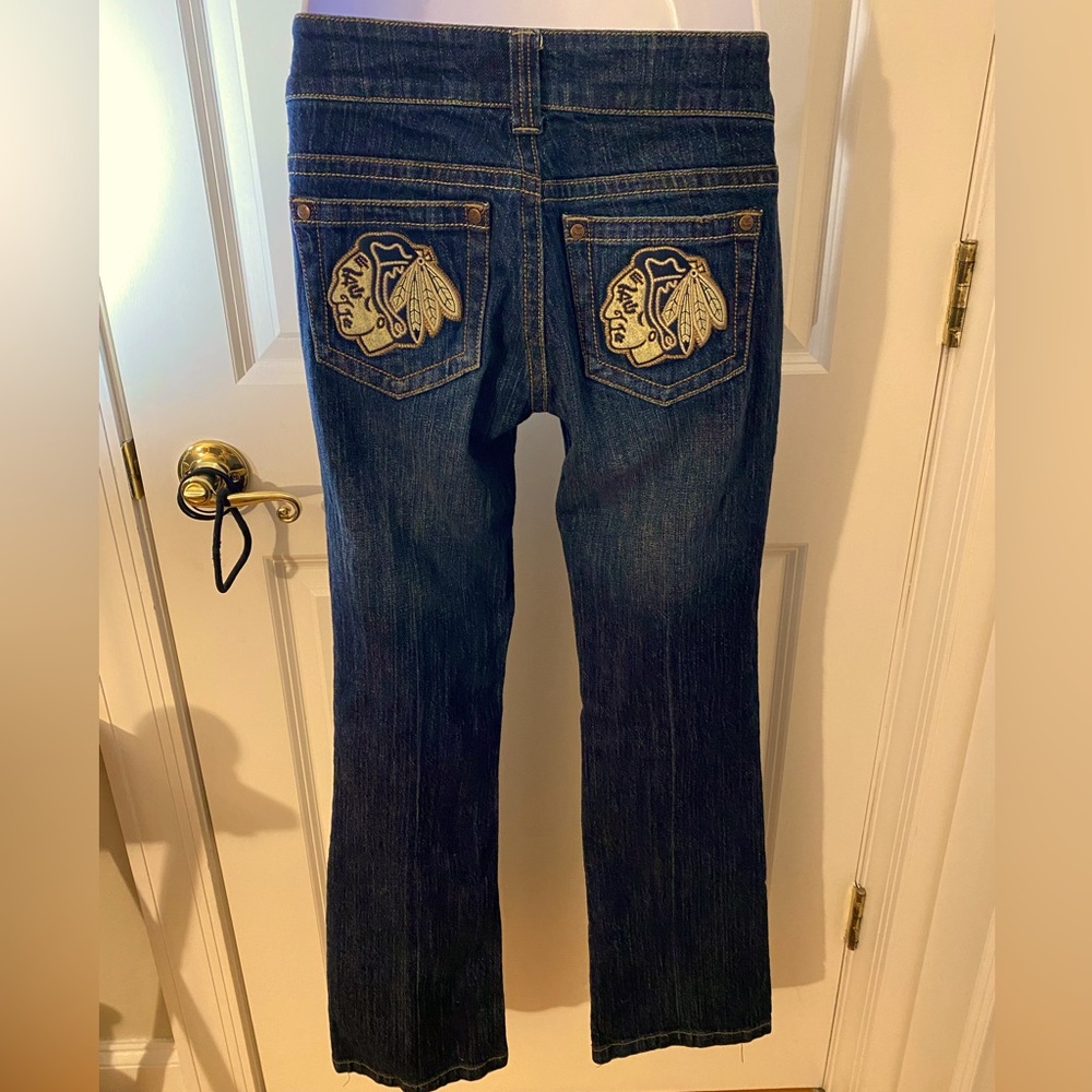 Womens Dark Denim Chicago Blackhawks Branded Jeans. Pre-owned. Rare